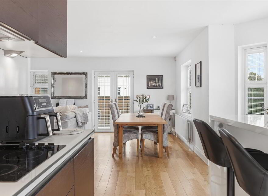Apt 15 Bridge House, 9 Lagan Way, Wellington Square, Belfast, BT7 3LL