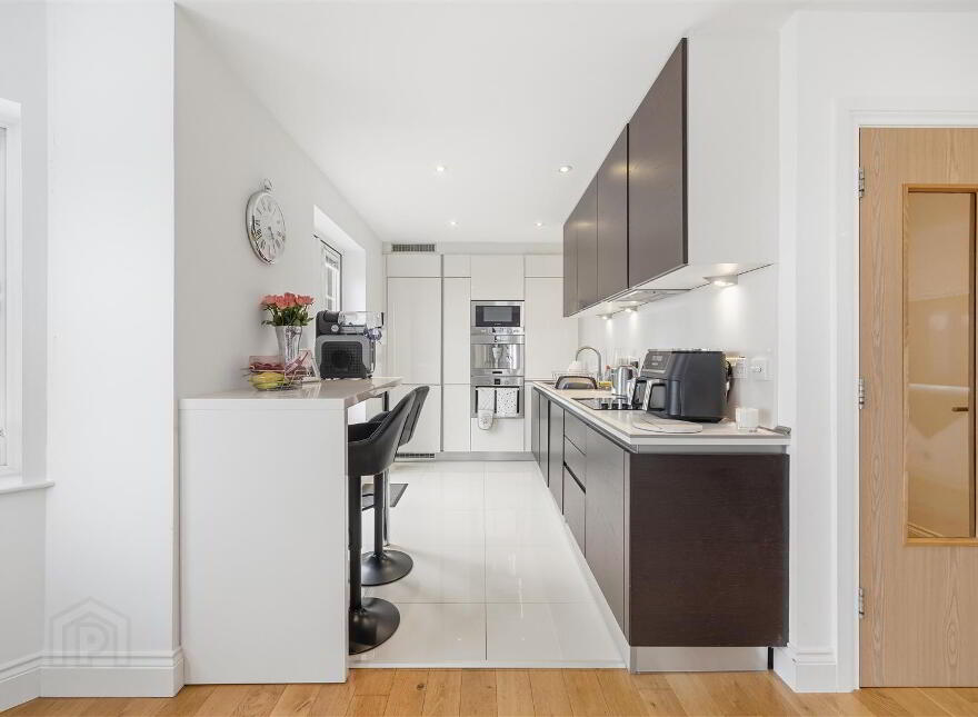 Apt 15 Bridge House, 9 Lagan Way, Wellington Square, Belfast, BT7 3LL