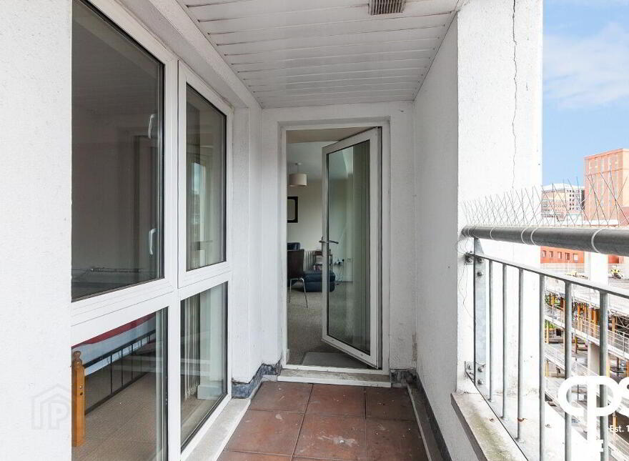 Apt 12, Shaftesbury Court, Belfast, BT7 1RY