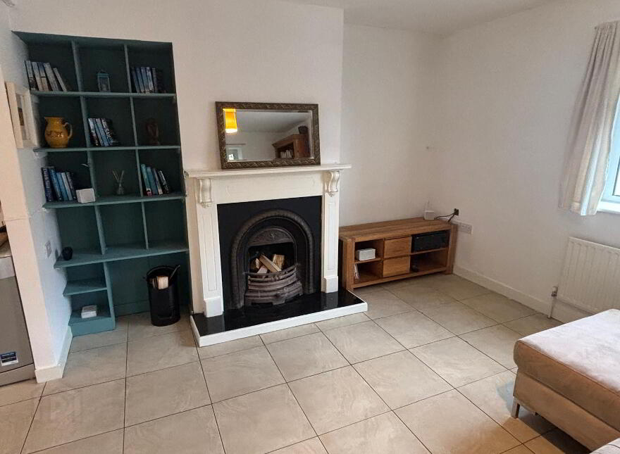 12 College Street, Ballyshannon, F94PC86