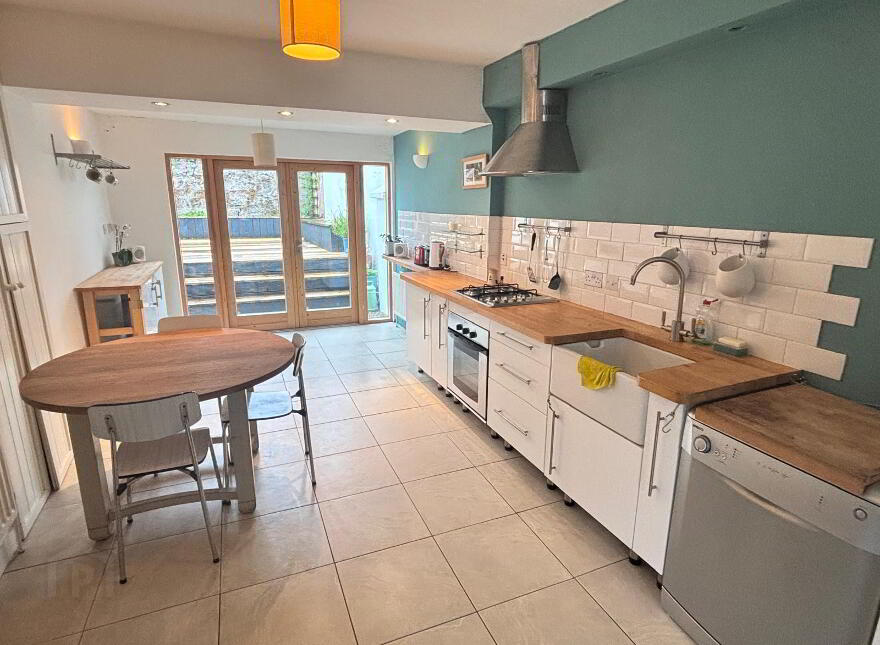 12 College Street, Ballyshannon, F94PC86