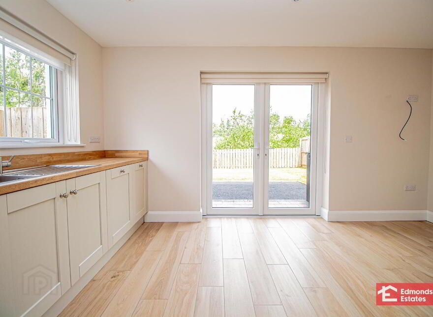 18 Abbey Grange, Portglenone, Ballymena, BT44 8BB