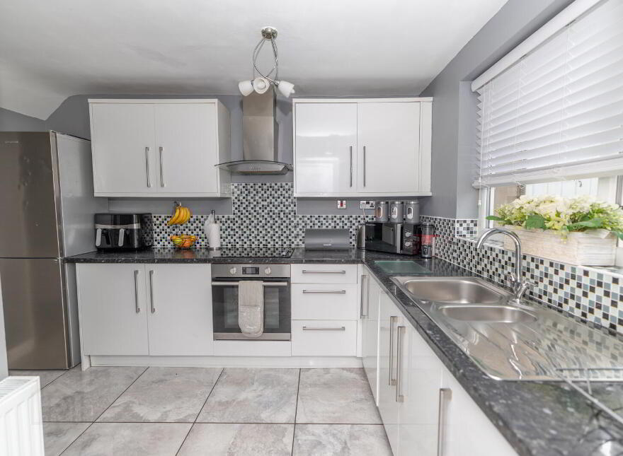 17 Fourth Avenue, Newry, BT35 6HF