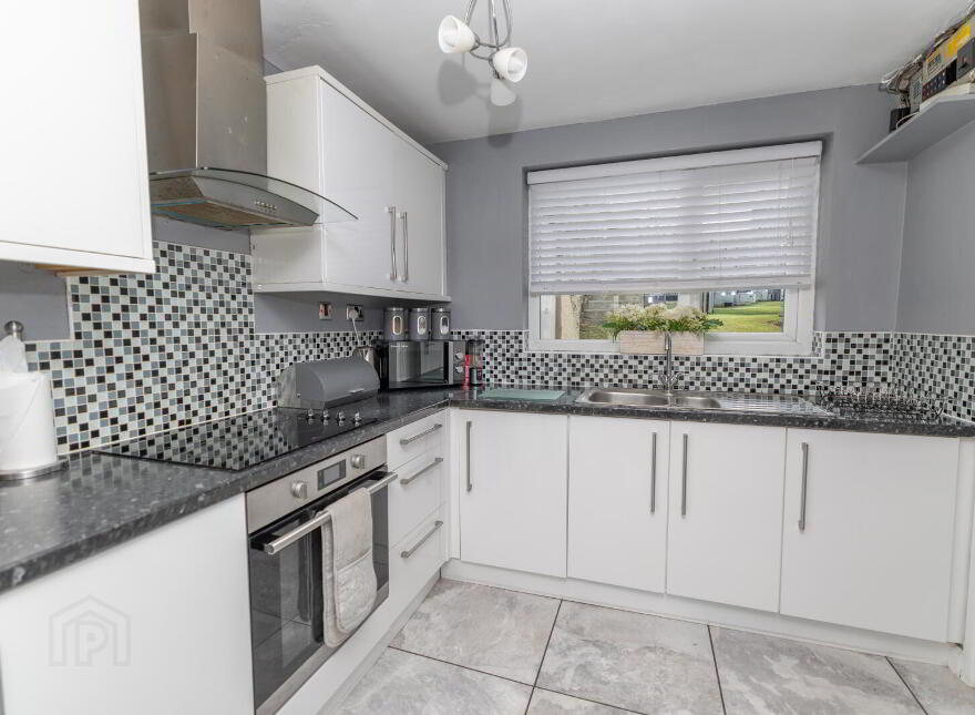 17 Fourth Avenue, Newry, BT35 6HF