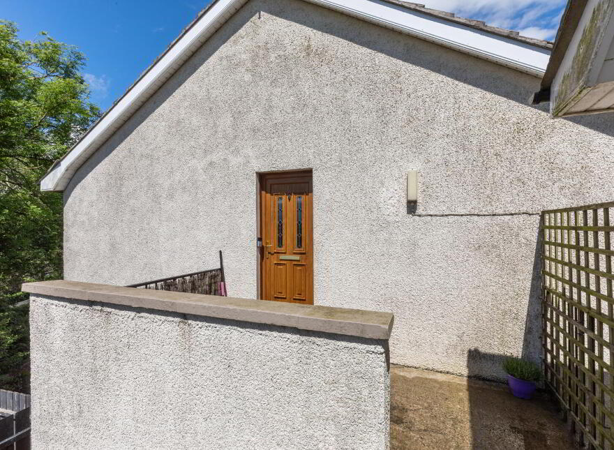 37 Titterington Gardens, Drumbo, Lisburn, BT27 5LJ