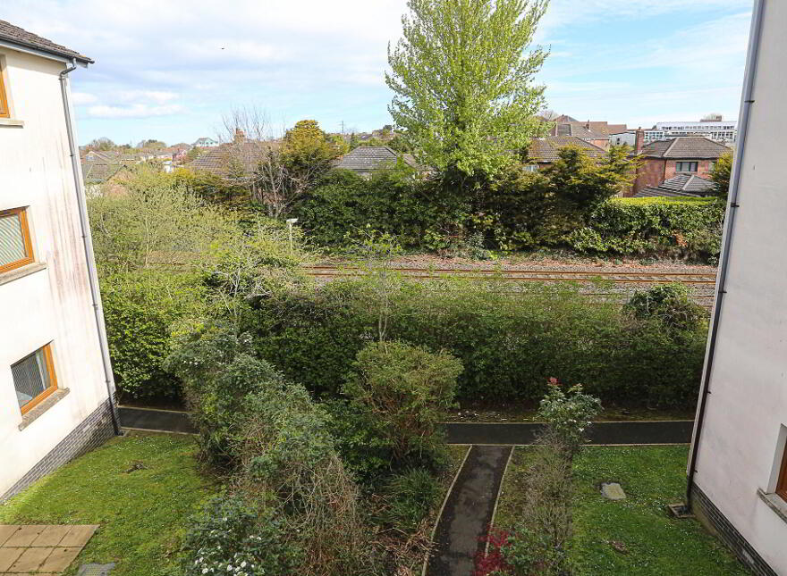 27 Shaftesbury Drive, Bangor, BT20 3GF