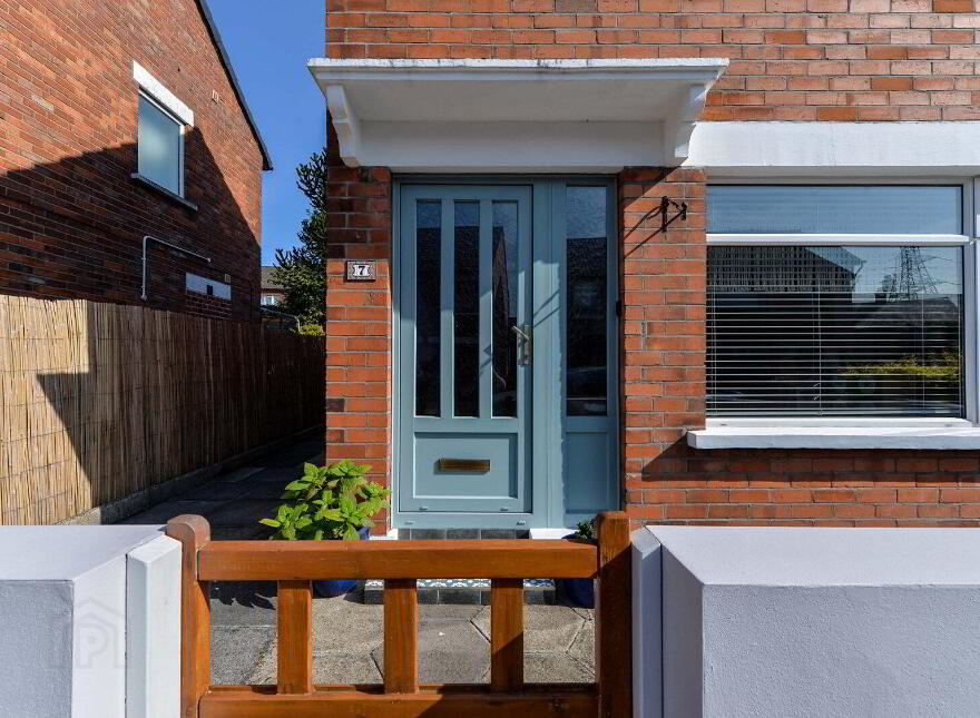 7 Harland Park, Belfast, BT4 1HZ