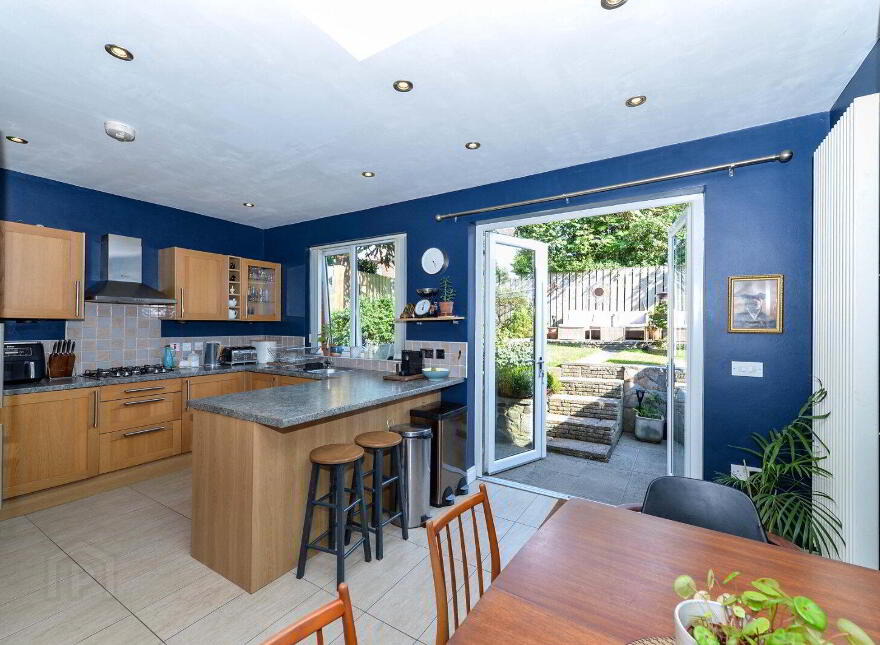 7 Harland Park, Belfast, BT4 1HZ