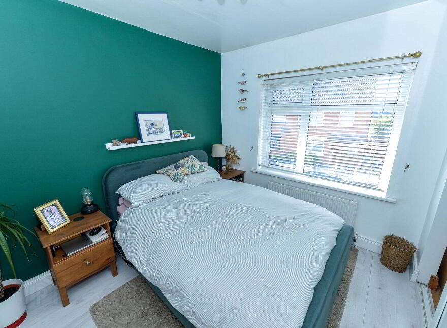 7 Harland Park, Belfast, BT4 1HZ