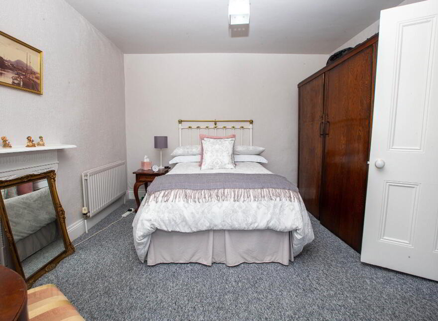 22 Kilkeel Road, Annalong, BT34 4TH