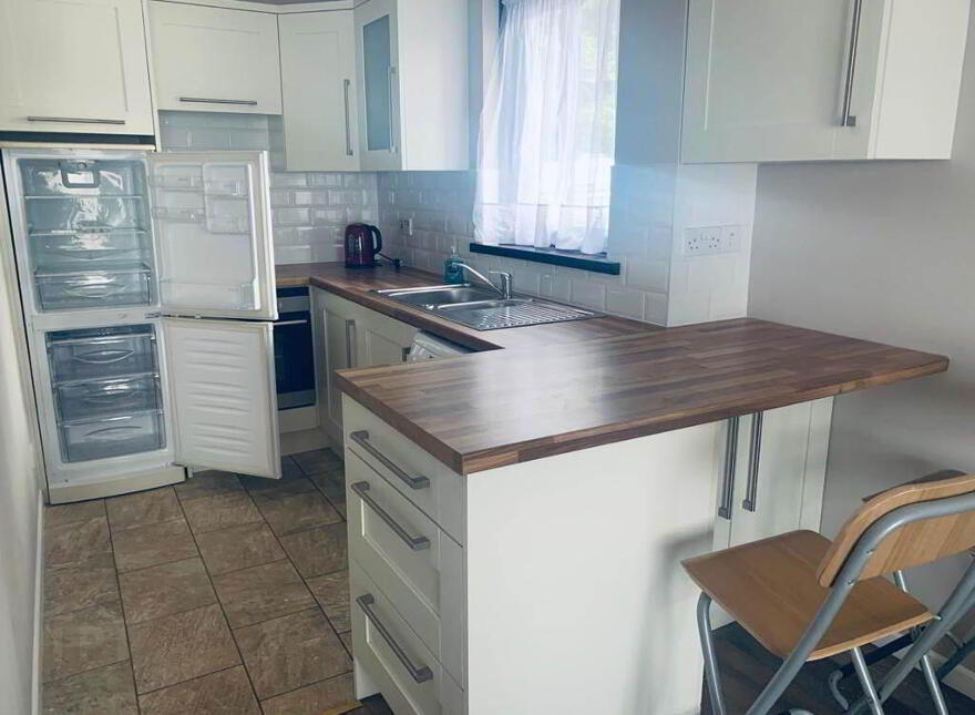 Apt 31, Colenso Court, Off Colenso Parade, Stranmillis, Belfast, BT9 5BB