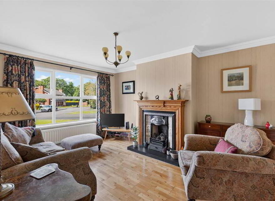 6 Knockdarragh Park, Lisburn, BT28 2XZ