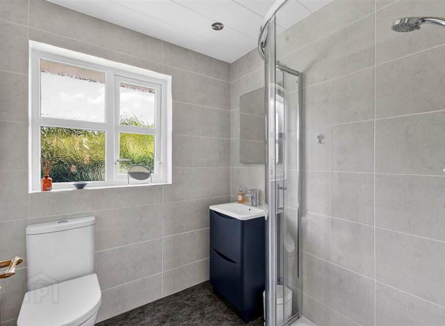 6 Knockdarragh Park, Lisburn, BT28 2XZ