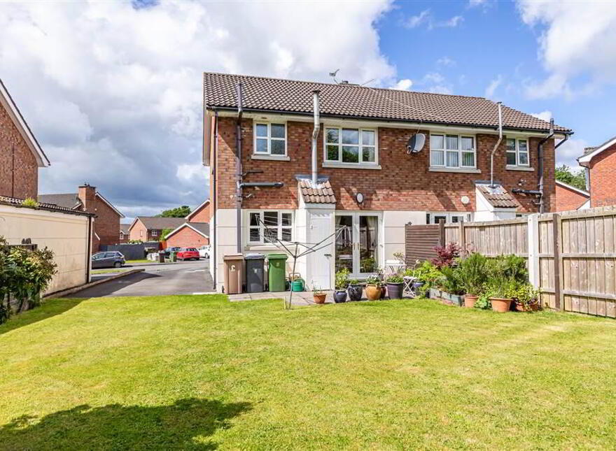 6 Knockdarragh Park, Lisburn, BT28 2XZ