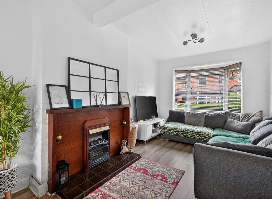 14 Weston Drive, Belfast, BT9 7JF