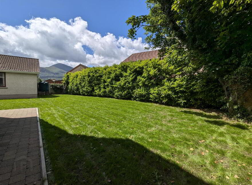 6 Marguerite Drive, Newcastle, BT33 0SN
