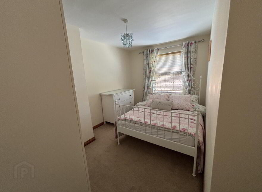 27 Church Green, Dromore, BT25 1LL