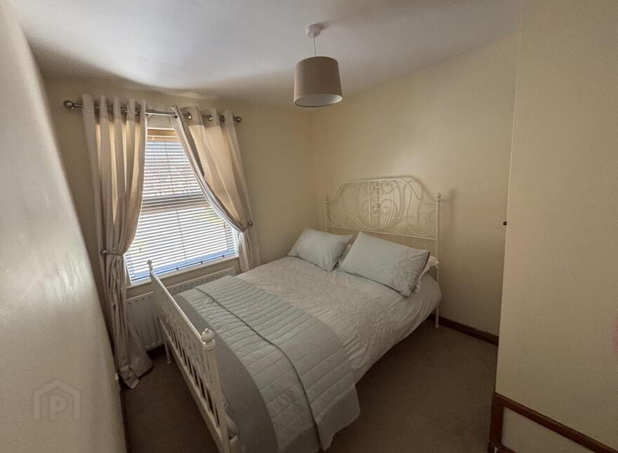 27 Church Green, Dromore, BT25 1LL