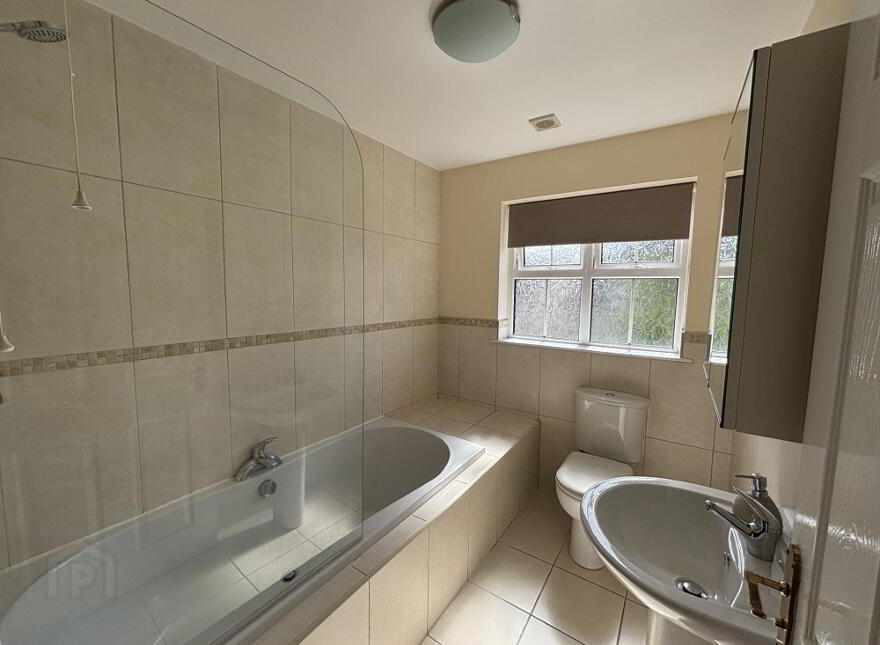 27 Church Green, Dromore, BT25 1LL