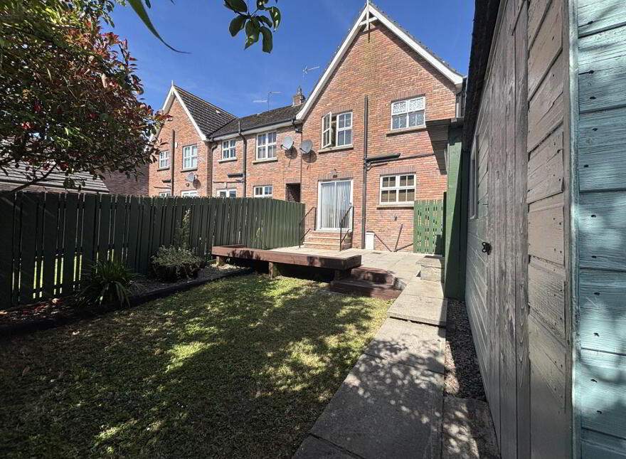 27 Church Green, Dromore, BT25 1LL