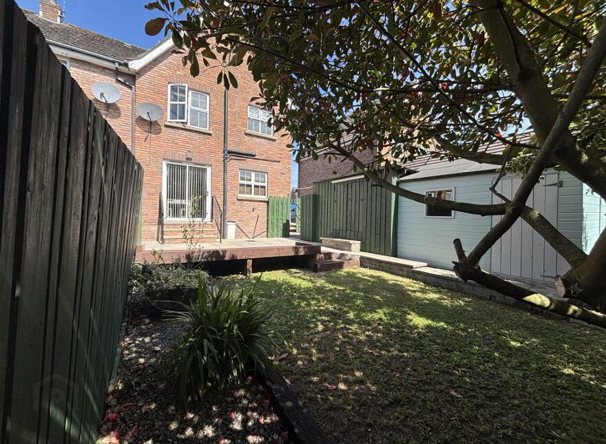27 Church Green, Dromore, BT25 1LL