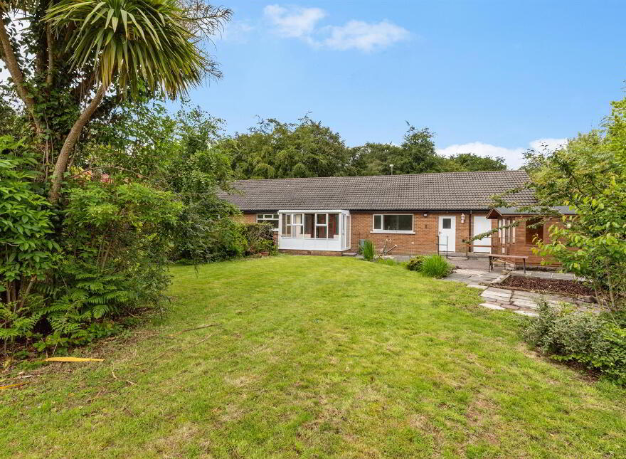 71 Crawfordsburn Road, Newtownards, BT23 4UH