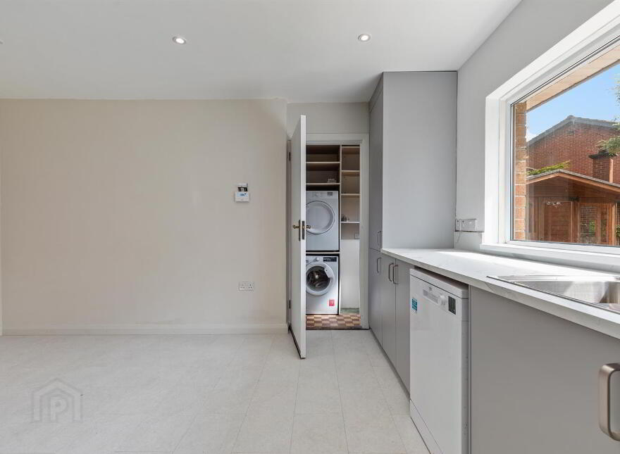 71 Crawfordsburn Road, Newtownards, BT23 4UH