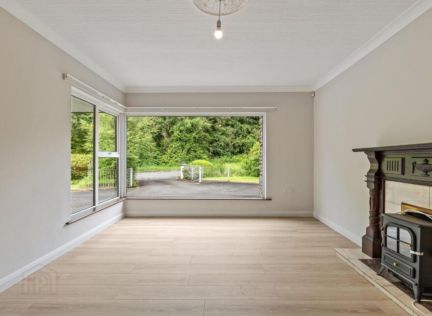 71 Crawfordsburn Road, Newtownards, BT23 4UH