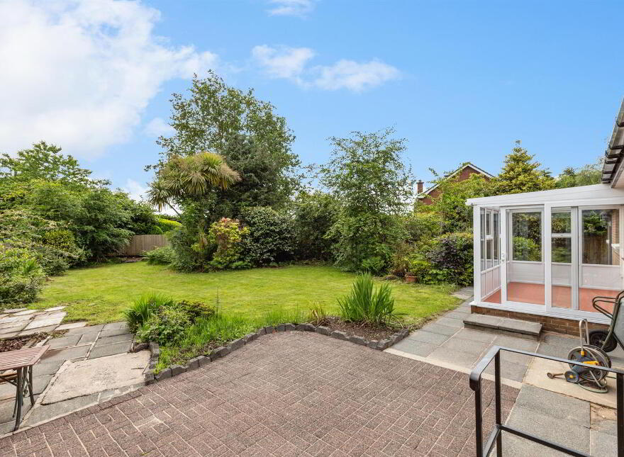 71 Crawfordsburn Road, Newtownards, BT23 4UH
