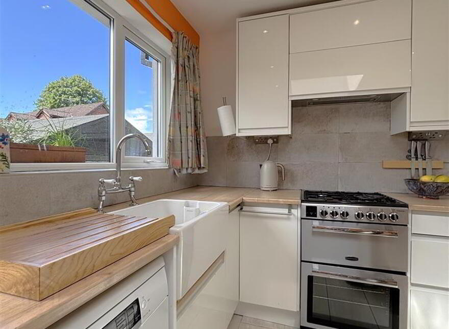 42 Salisbury Avenue, Belfast, BT15 5DZ