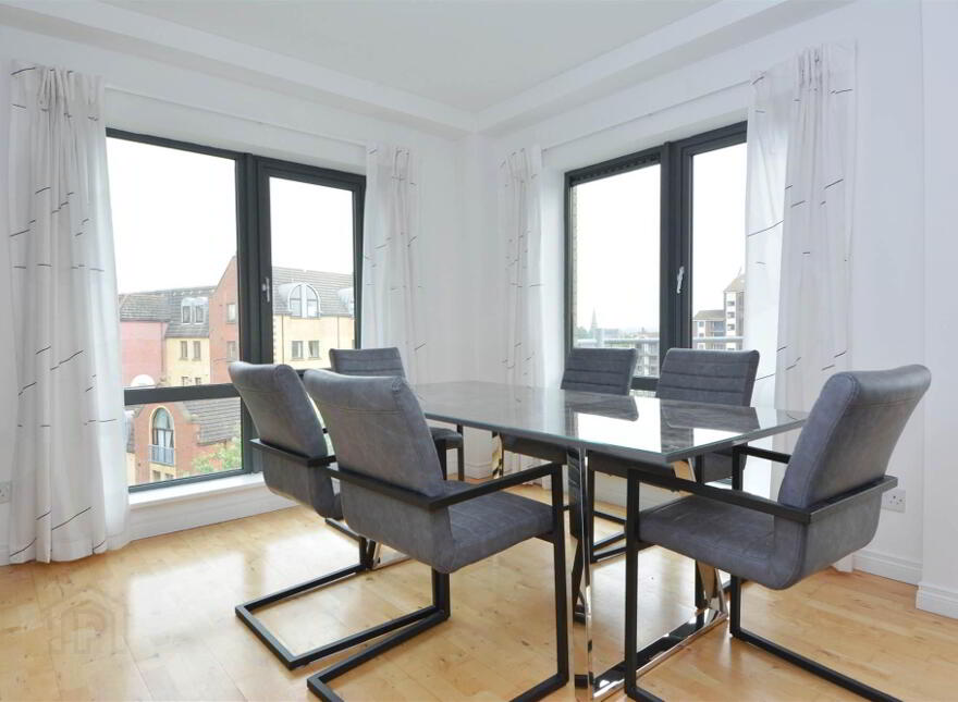 43 St George's Harbour, Belfast, BT1 3SG