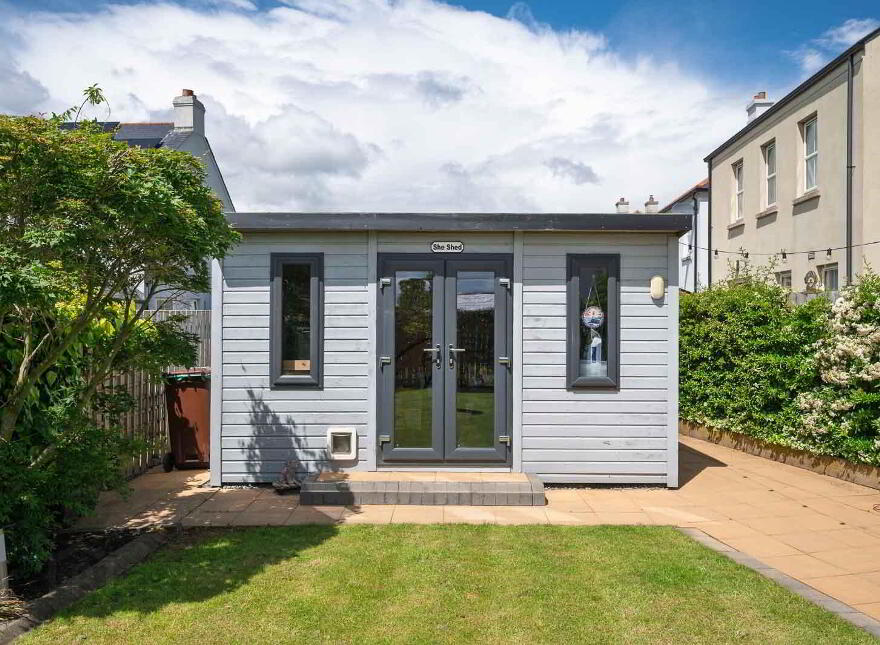 114 Hartley Hall Green, Greenisland, Carrickfergus, BT38 8FU