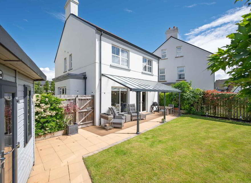 114 Hartley Hall Green, Greenisland, Carrickfergus, BT38 8FU