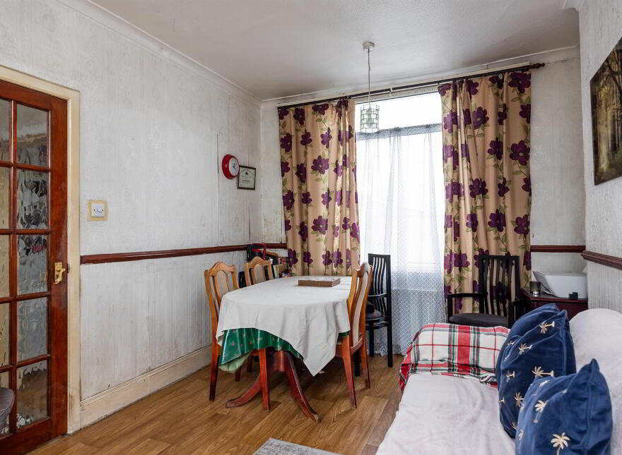 25 Devon Parade, Belfast, BT4 1LT