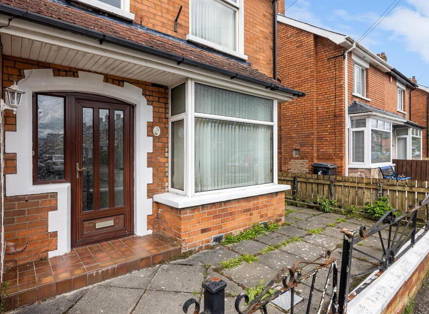 25 Devon Parade, Belfast, BT4 1LT