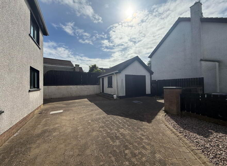 2 Churchfield Close, Portglenone, Ballymena, BT44 8BG
