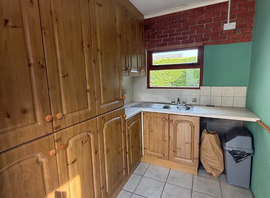 2 Churchfield Close, Portglenone, Ballymena, BT44 8BG