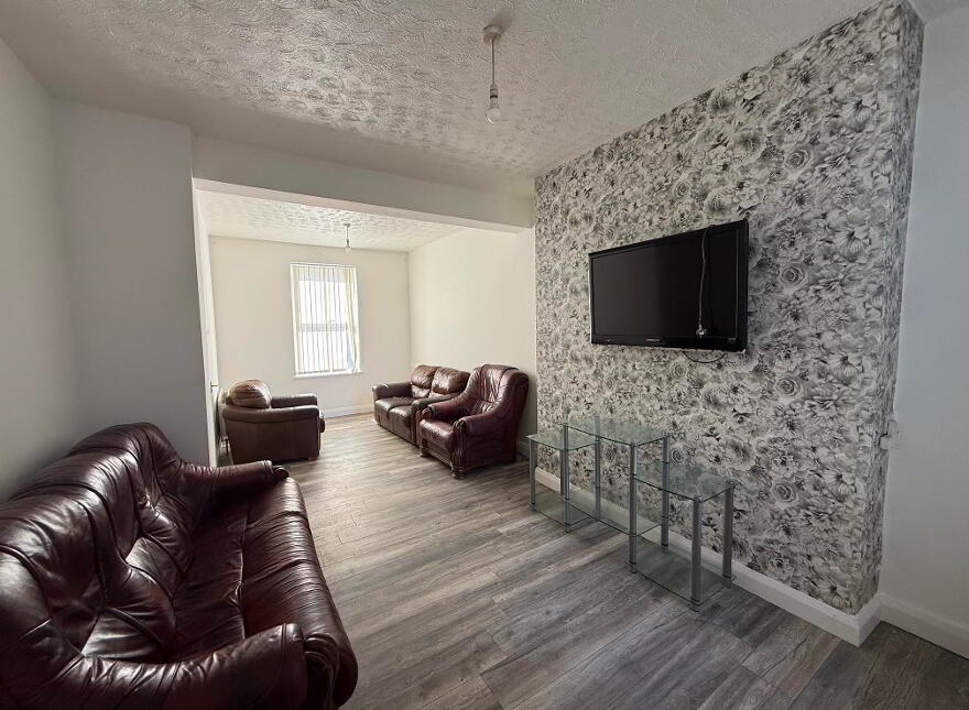95 Bridge Street, Ballymena, BT43 5EN
