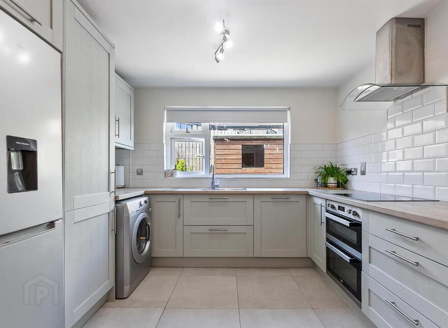 92 The Glade, Newtownabbey, BT36 5NW