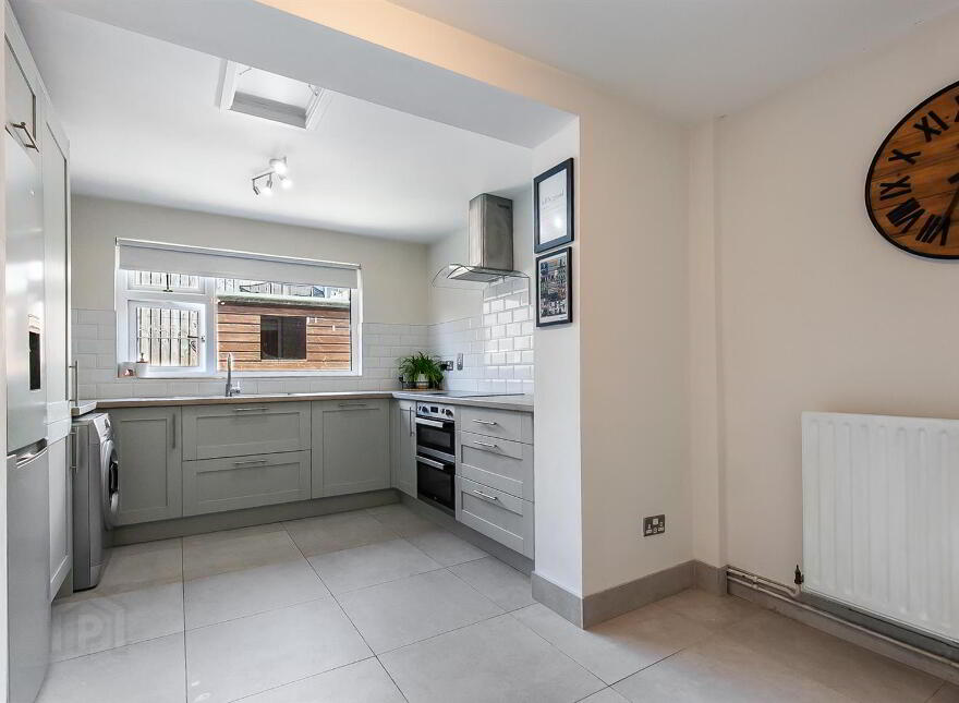 92 The Glade, Newtownabbey, BT36 5NW