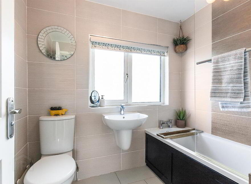 92 The Glade, Newtownabbey, BT36 5NW
