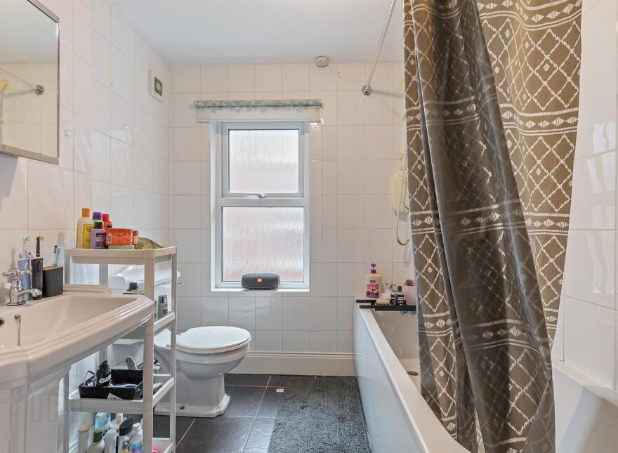 3 Rossmore Avenue, Belfast, BT7 3HB