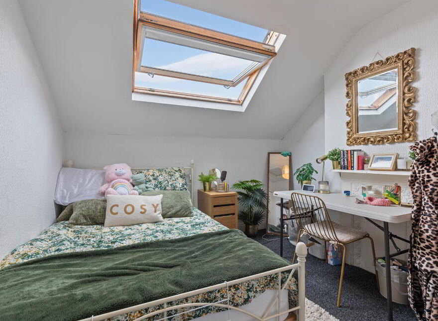 3 Rossmore Avenue, Belfast, BT7 3HB
