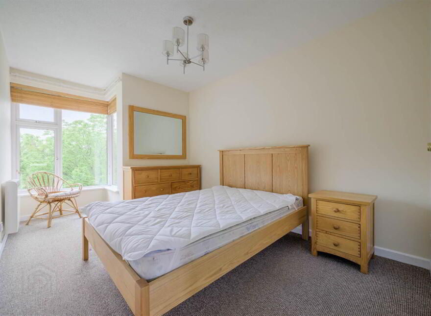 10 Rugby Court, Belfast, BT7 1PN