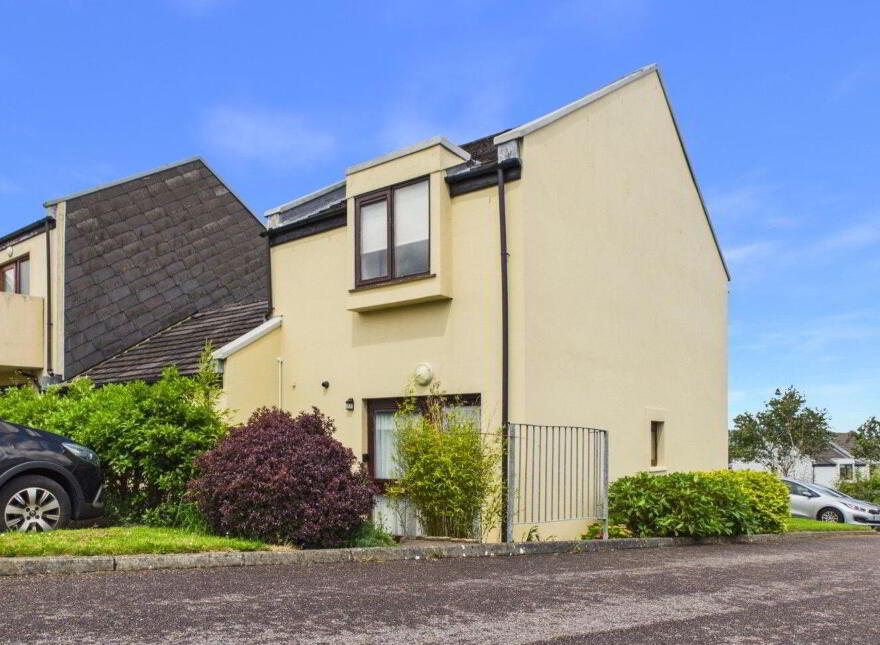 37 Carleton Village, Golf Links Road, Youghal, P36KR44