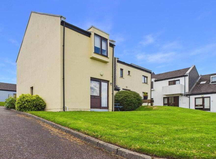 37 Carleton Village, Golf Links Road, Youghal, P36KR44
