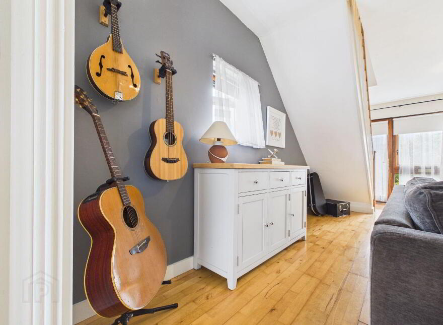 37 Carleton Village, Golf Links Road, Youghal, P36KR44