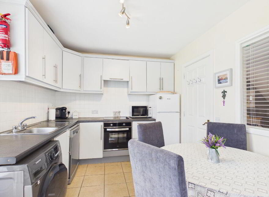 37 Carleton Village, Golf Links Road, Youghal, P36KR44