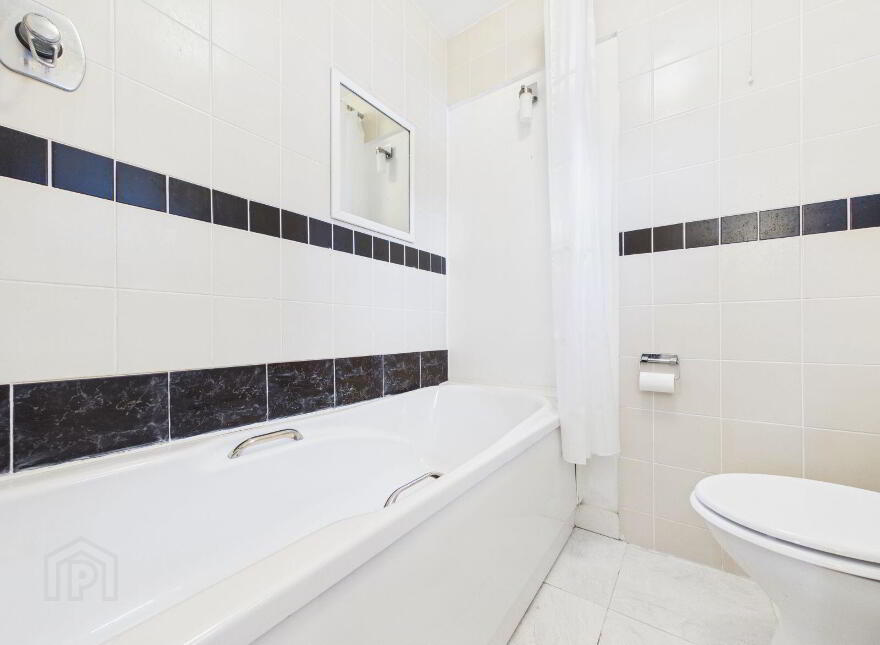 37 Carleton Village, Golf Links Road, Youghal, P36KR44