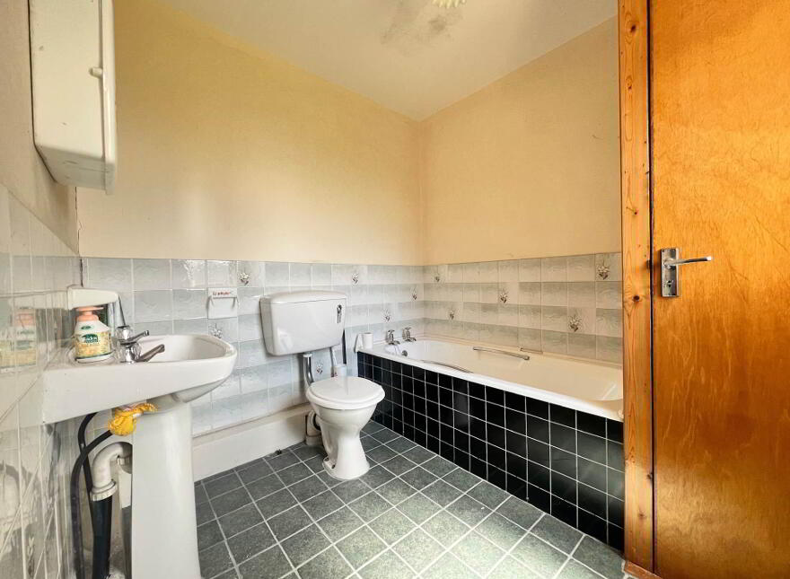 The Haven, Cahir Abbey Upper, Cahir, County Tipperary, E21K251